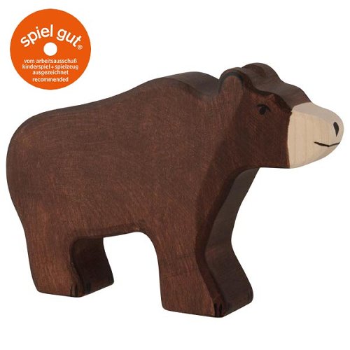 Wooden bear toy with 'spiel gut' certification logo on a white background
